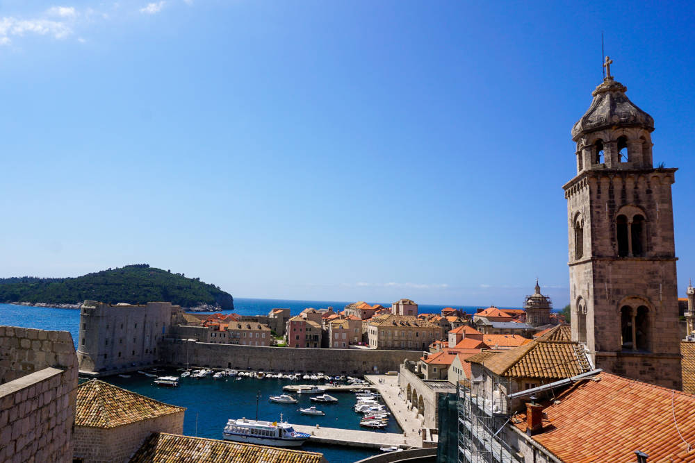 Top Tips on COVID-19 Travel
