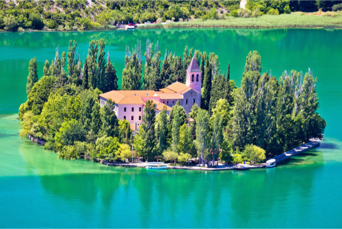 lastavica-swallow-national-park-krka-visovac