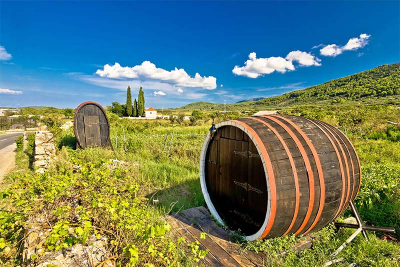 stari-grad-lastavica-tourism