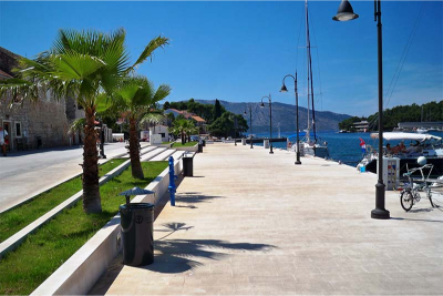 streets-stari-grad-hvar-lastavica-1
