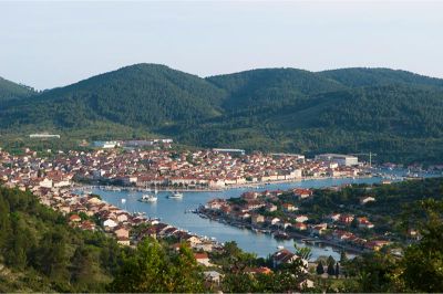 vela-luka-korcula-lastavica-marina