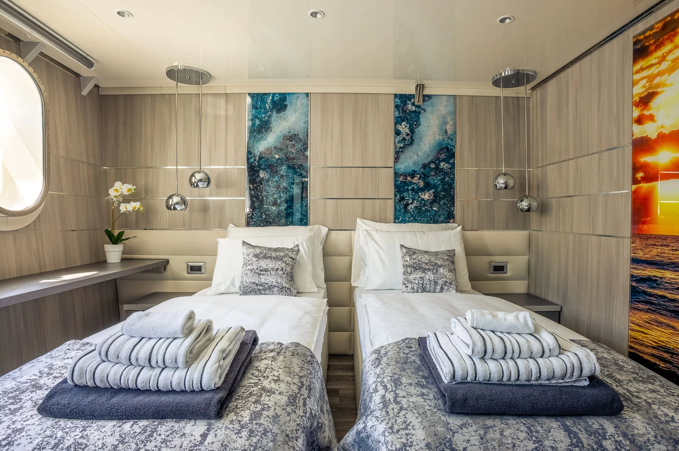 Nera- Twin layout Room